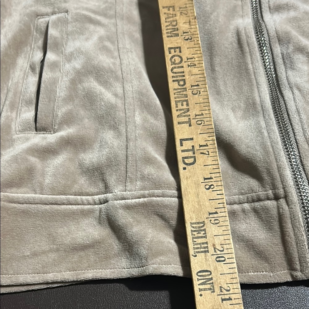 Vintage Y2K Juicy Couture Tan Hooded Zip-Up Jacket hoodie - Picture 9 of 11
